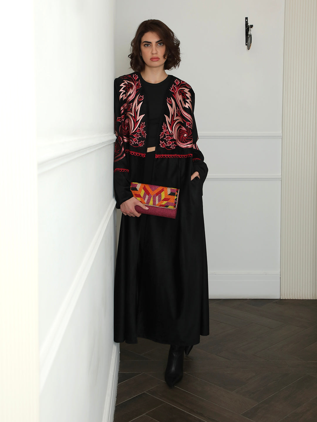 Leafy Swirl Black Abaya by Mouftah El Chark product photo 2