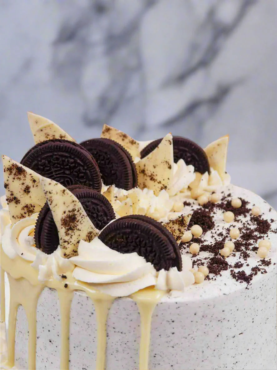 Cookies and Cream Oreo birthday cake in Lebanon product photo 2