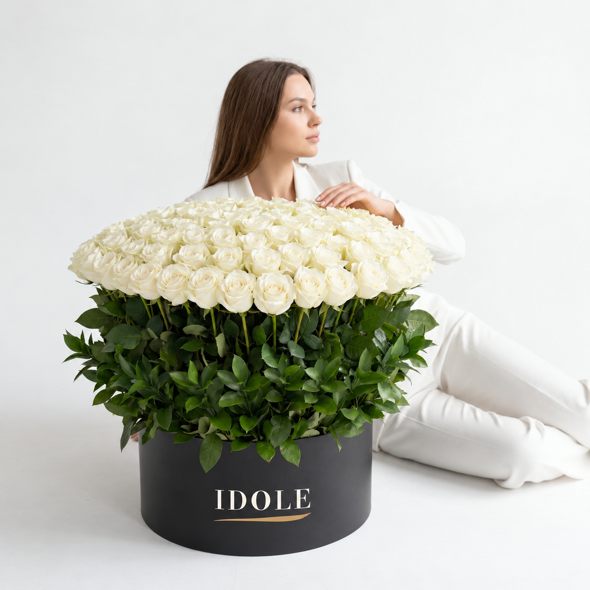 Fountain – Luxury White Roses Arrangement Lebanon by Fleurs De La Sagesse
