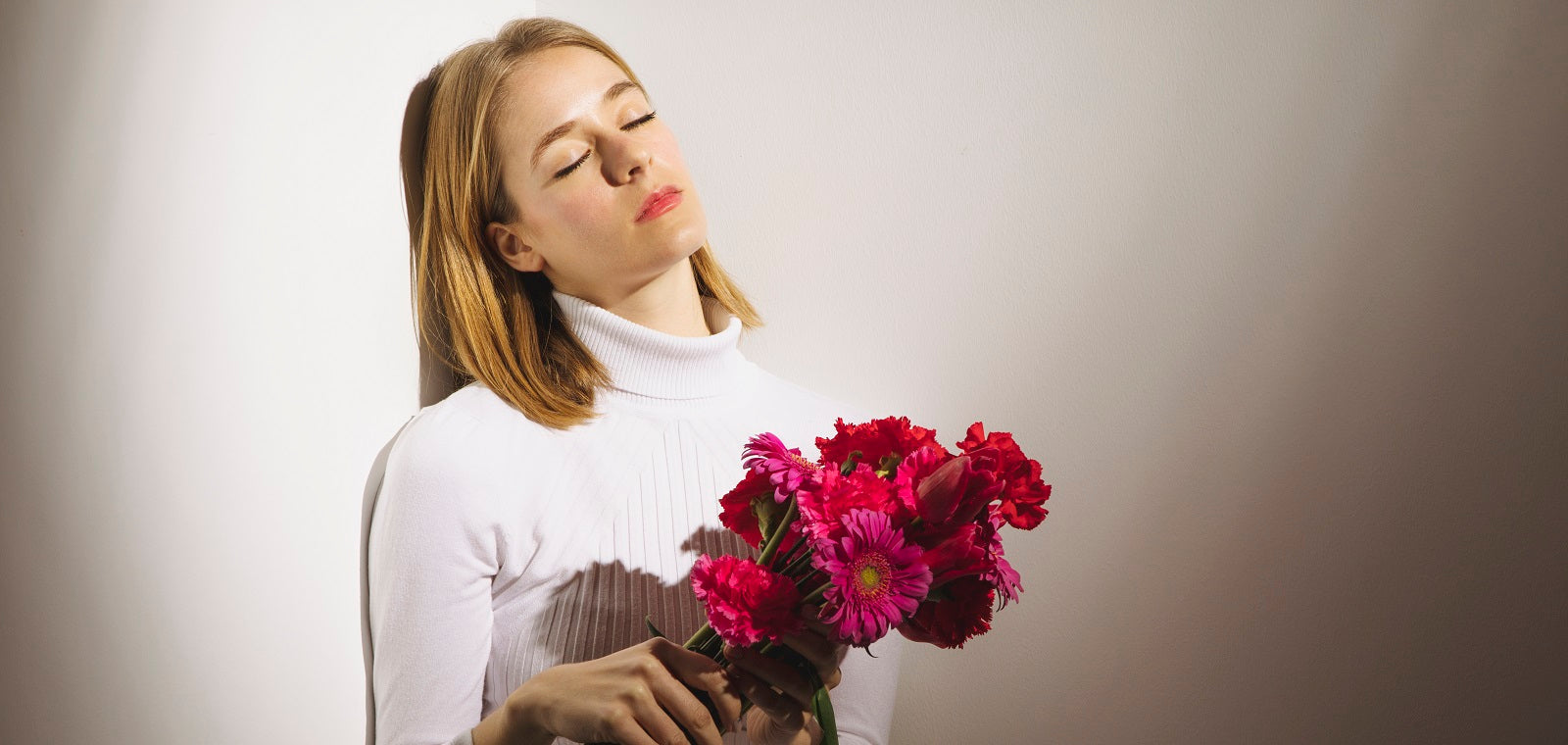 Congratulations flower bouquet delivery in Lebanon