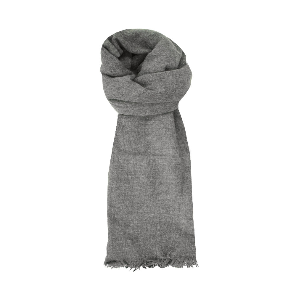 Grey lamb wool scarf by Mouftah El Chark, minimalist everyday winter accessory at Idole Lebanon